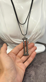 Кулон прямоугольник из гематита на длинной цепочке из черных шариков