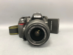Nikon D3100 + 18-55mm 3.5-5.6G VR (9.500 кадров)