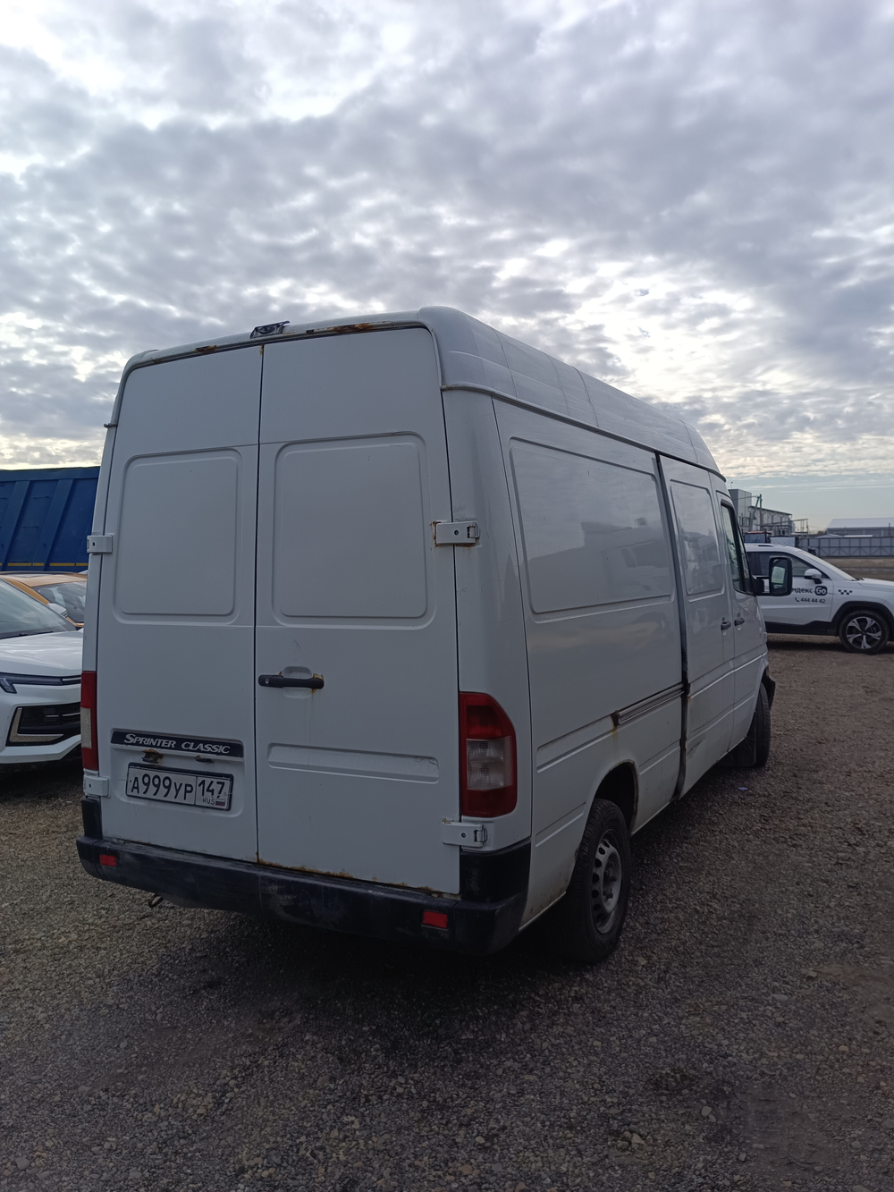 Mercedes-Benz SPRINTER Цельнометаллический 311 (Цельнометаллический, Дизельный, 2,1 л, 109 л.с.)