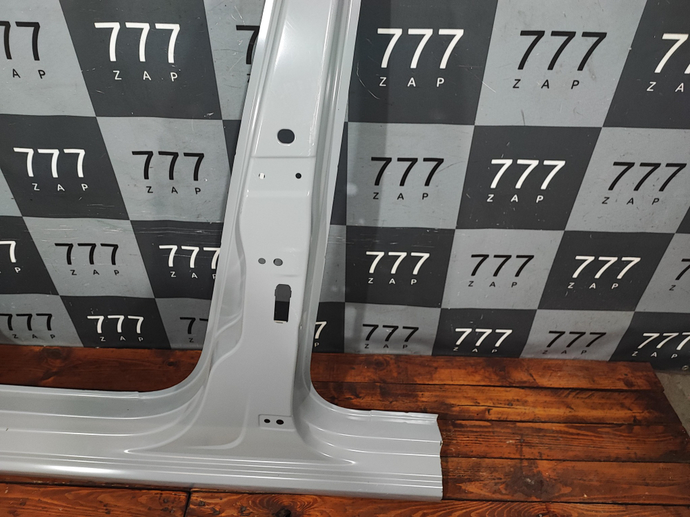 Боковина левая VW Polo 5 sedan 10-20 Новая Оригинал 6RU809605C