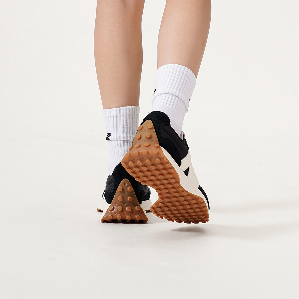 Кроссовки New Balance Nb 327 (Женская размерная сетка)
