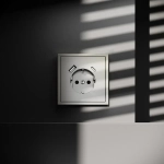 Розетка встраиваемая VOLTUM S70 с заземлением и защитными шторками, 16А, с USB, A+С, (шелк)