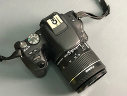 Canon 200D Kit 18-55mm IS STM 60.000 кадров
