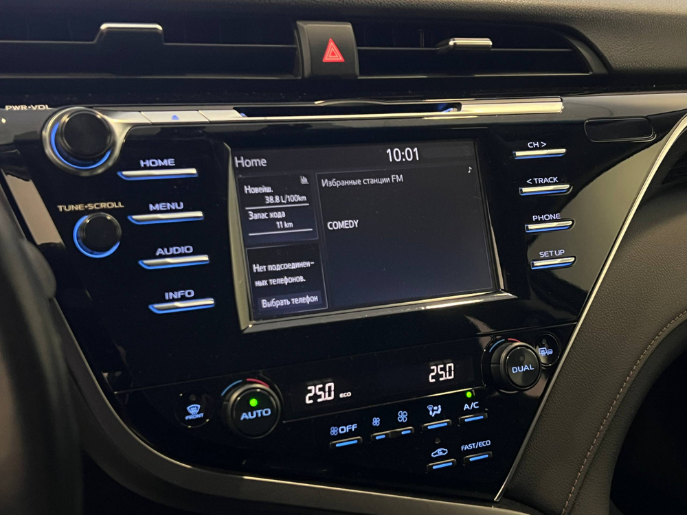 Toyota Camry, 2018 год