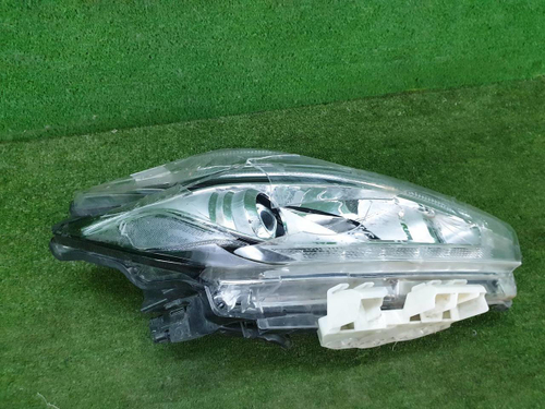 Битая Фара правая Nissan Murano Z52 (14-22) LED
