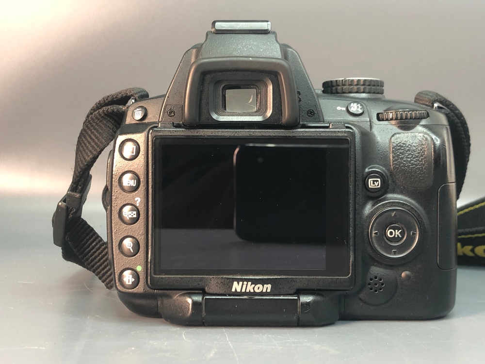Nikon D5000, 17050 кадров пробега
