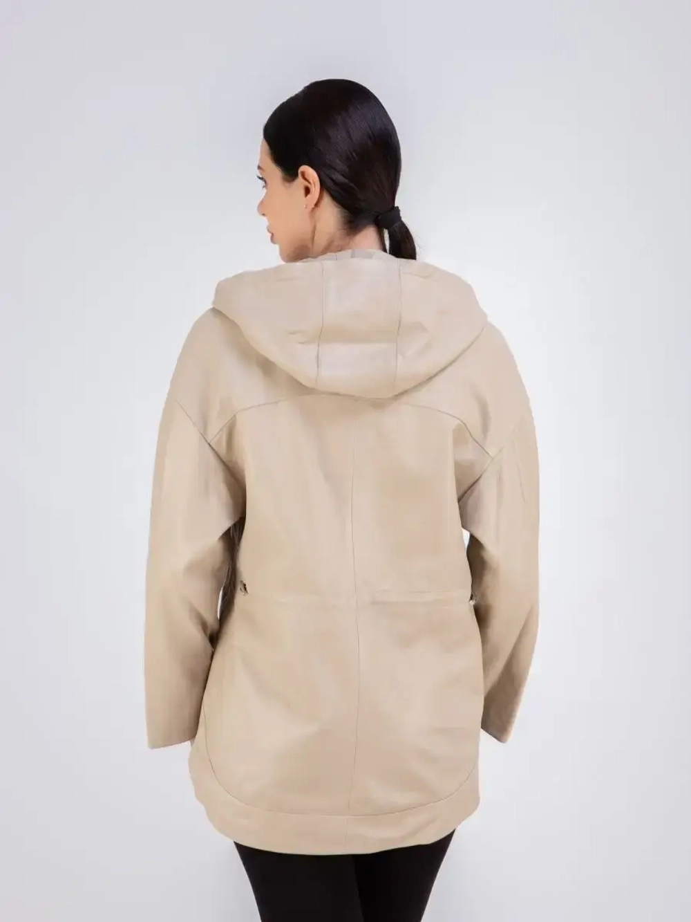 Куртка кожаная натуральная оверсайз с капюшоном