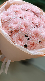 Букет из 5 крашеных хризантем кустовых