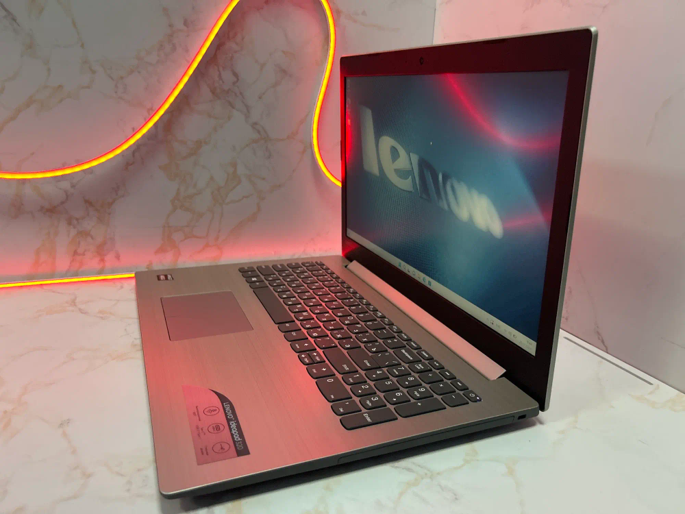 Ноутбук Lenovo 320-15ABR. Конфигурация: A10-9620P/8GB/128GB/Radeon R7 M440/Win11/FHD