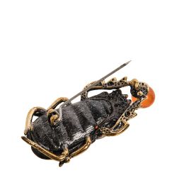 AM-2846 Брошь «Жук скарабей» (латунь, янтарь)