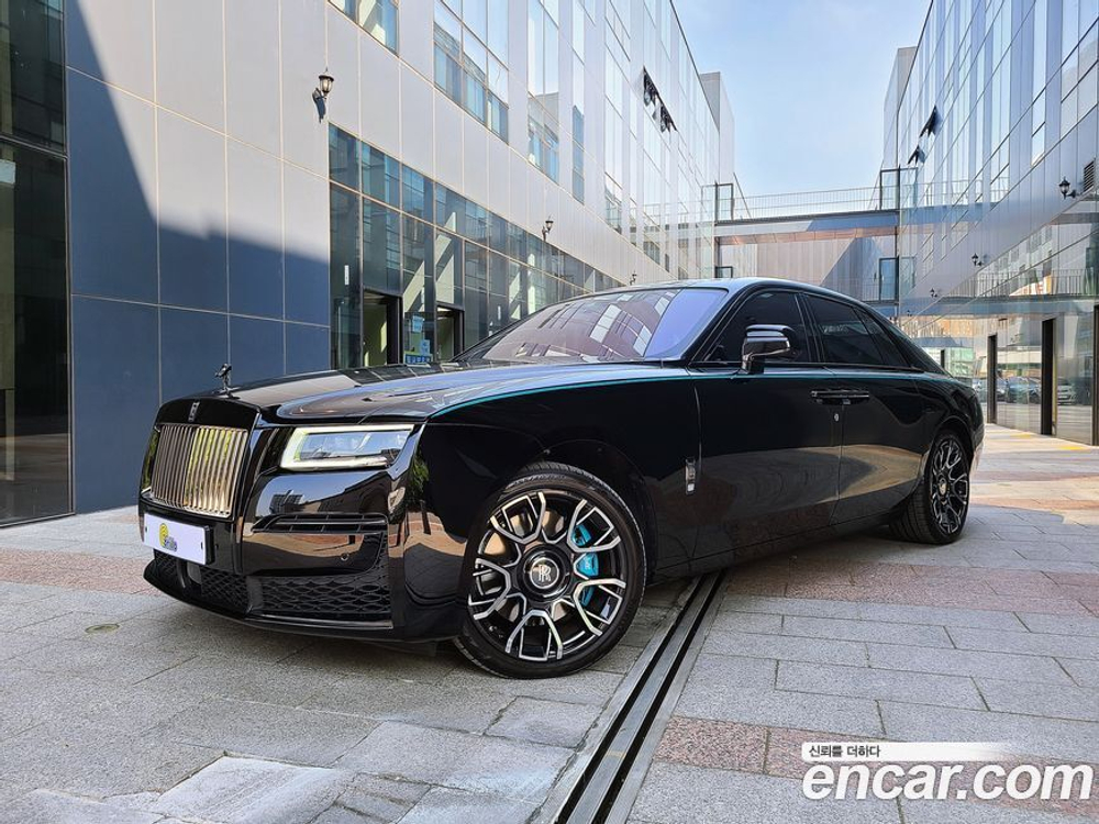 Rolls-Royce Ghost 2 Generation 6.7 V12 Черный Badge (07.2022)