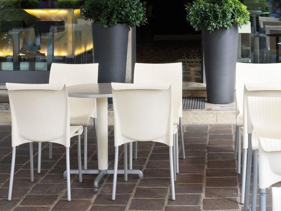 Стул пластиковый Regina Италия белый