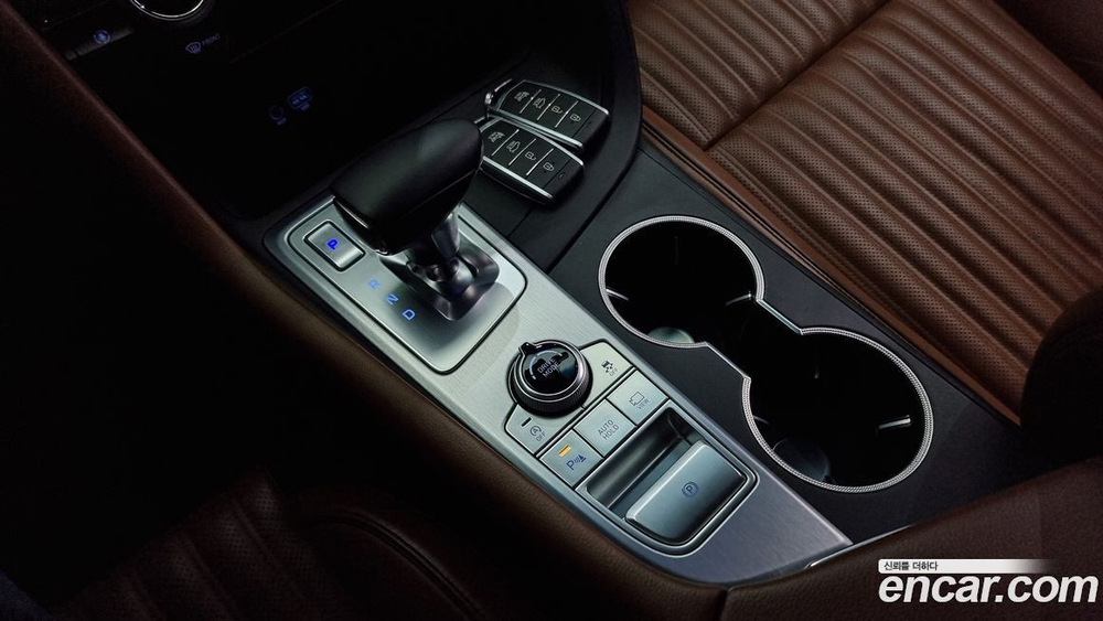 Genesis G70 2.0T (08.2020)