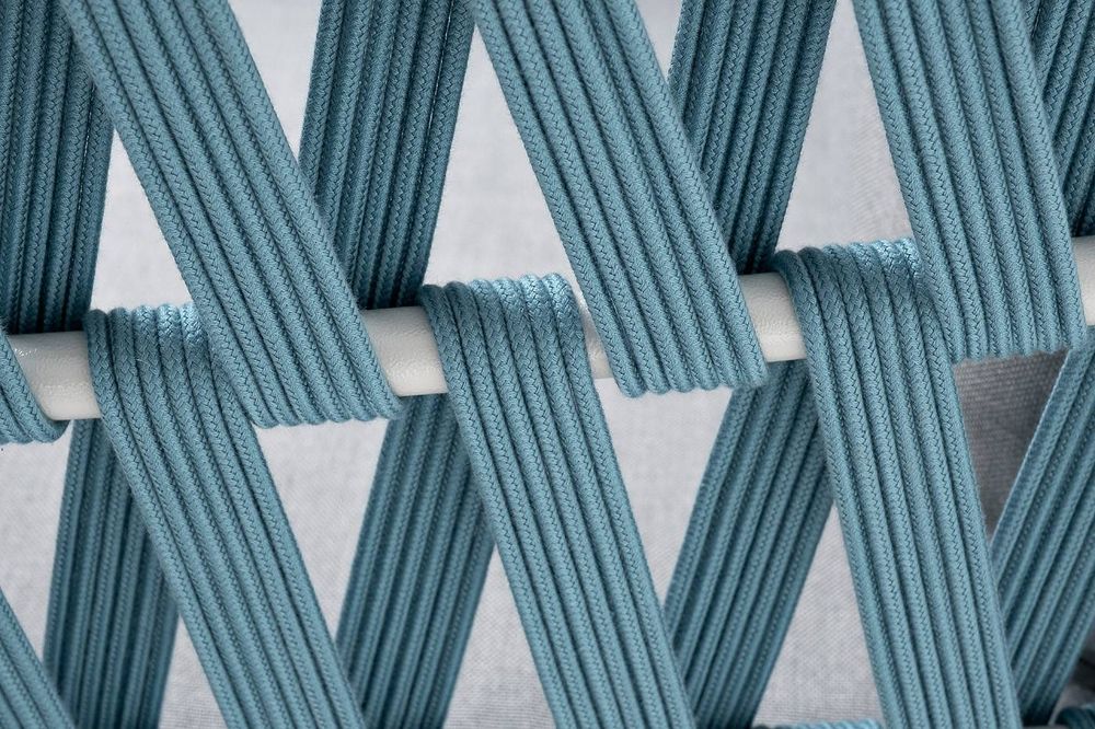 "Диего" кресло плетеное из роупа, каркас алюминий светло-серый (RAL7035) муар, роуп бирюзовый круглый, ткань светло-серая