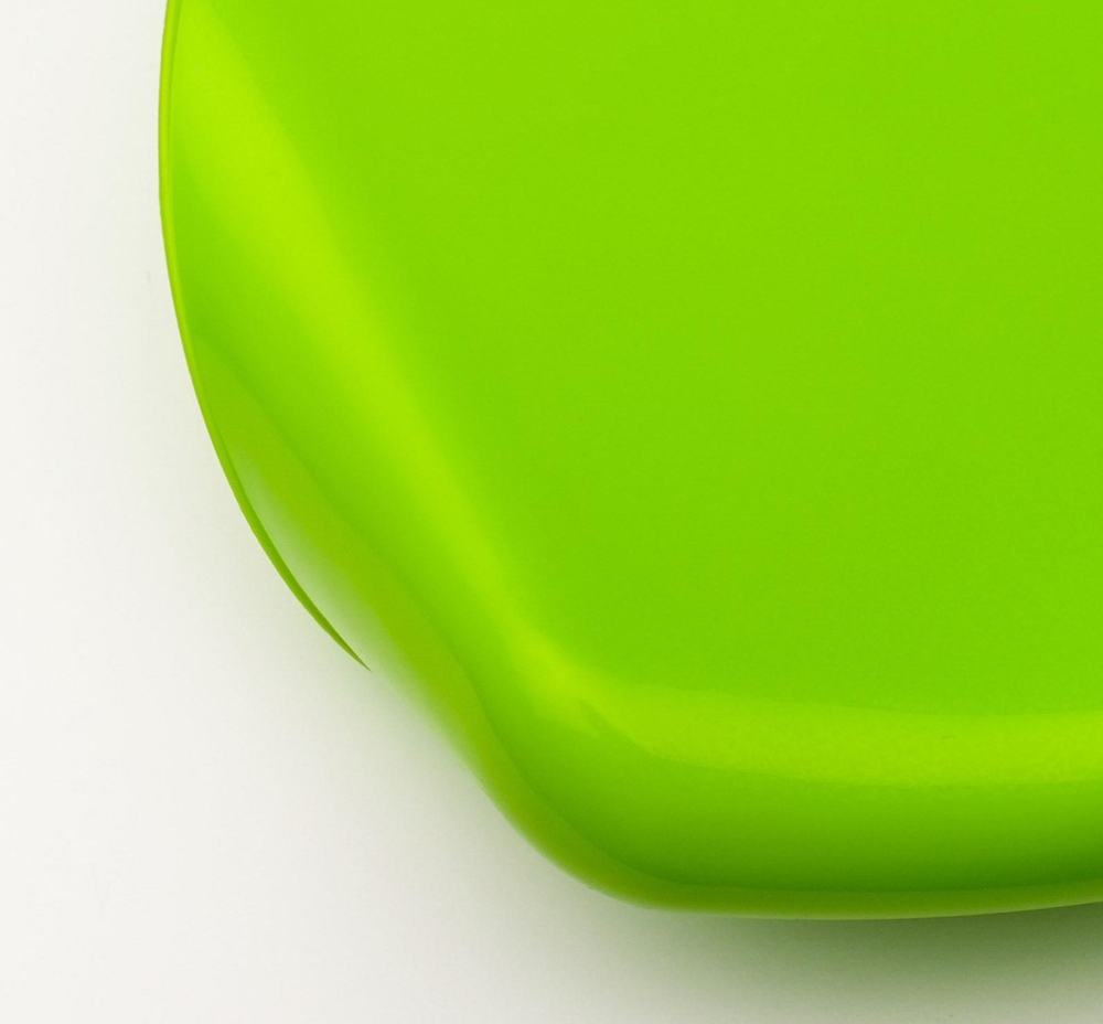 Нагрудник с карманом, пластиковый, цвет зелёный 2382822