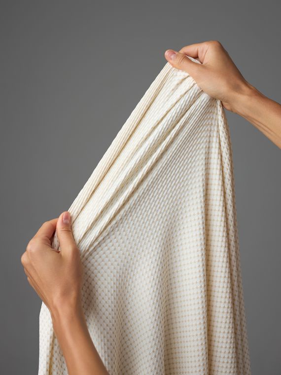 Микрофибра фактурная, жаккард, Турция, айвори/золото (мерный лоскут)