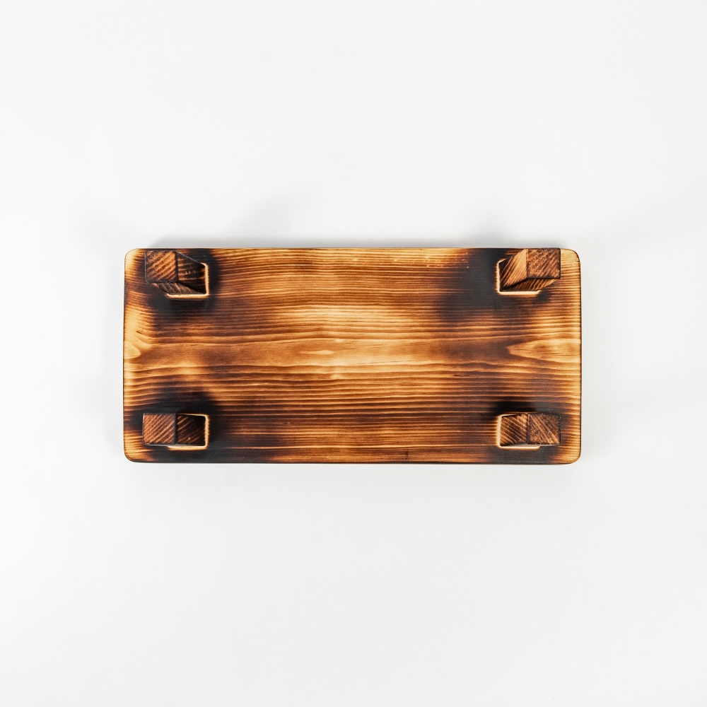 Деревянная сервировочная  доска для подачи блюд и закусок из древесины кедра. Art of Siberia. RD14