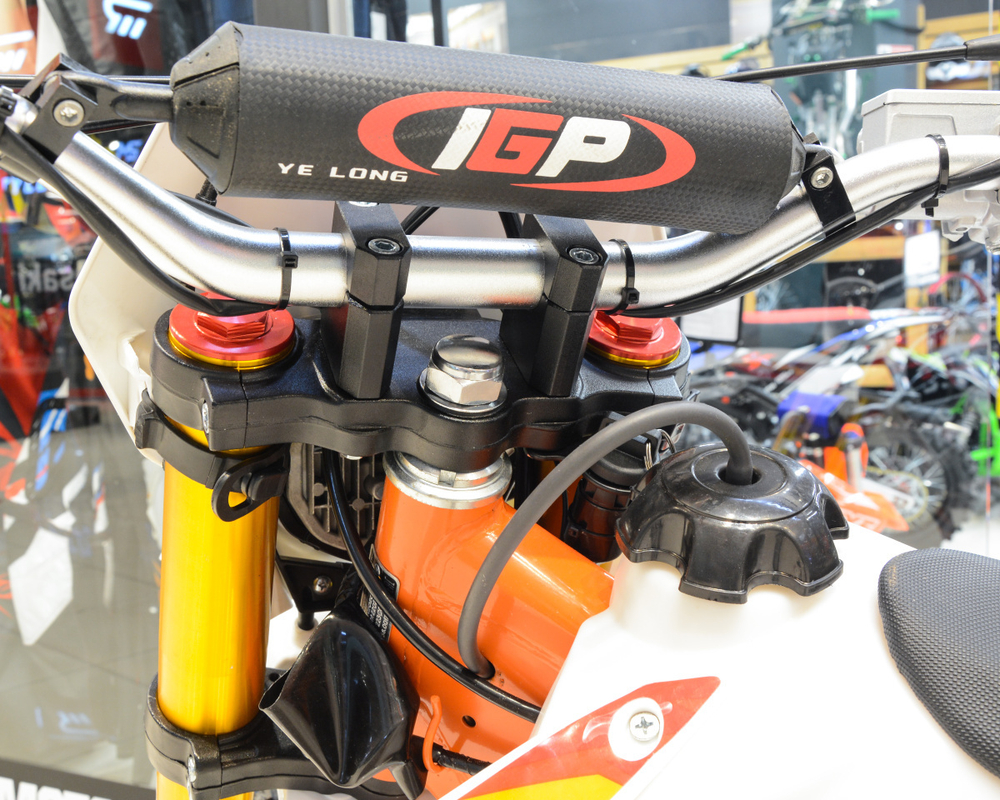 Мотоцикл Regulmoto ATHLETE 250 21/18 2021г. Оранжевый ПТС