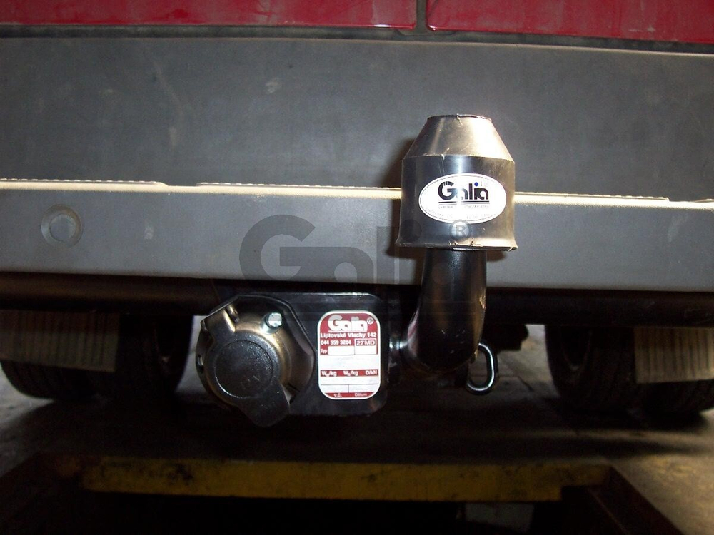 Оцинкованный фаркоп на Mercedes Sprinter Classic 2013- со ступенькой, Mercedes Sprinter 1995-2006, Volkswagen LT 1995-2006 со ступенькой (без электрики), Galia M035C