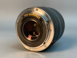 Canon EF 50mm f/2.5 Compact Macro