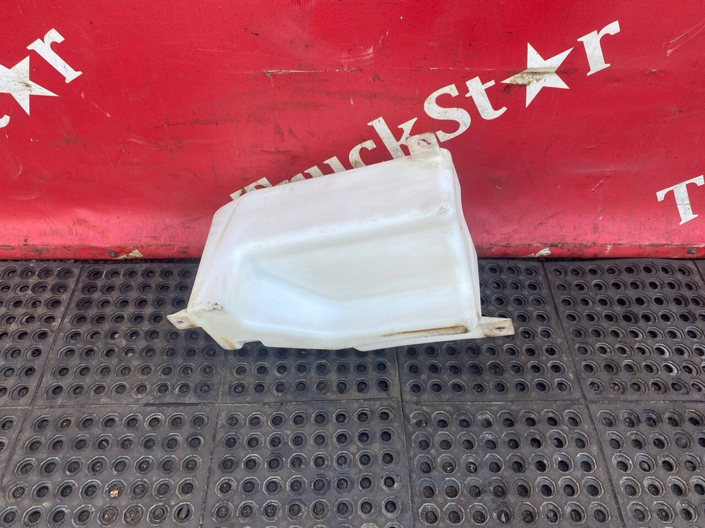 Бачок омывателя лобового стекла 2022г