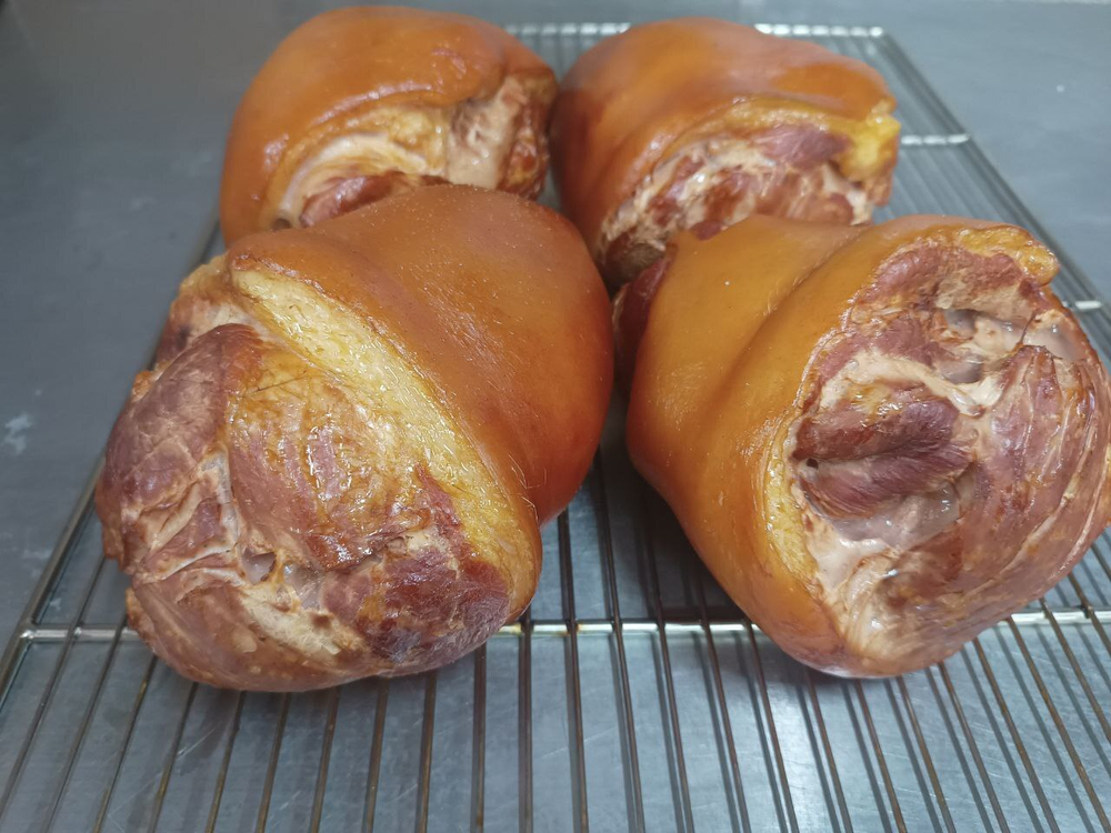 Рулька ветчинная в/к (1кг)