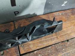 Кронштейн переднего бампера Kia Sportage 4 (QL) 16-22 Б/У Оригинал 86516F1000