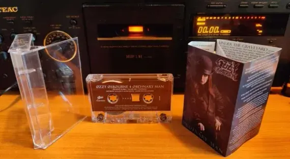 Ozzy Osbourne – Ordinary ManCane - Cover Art