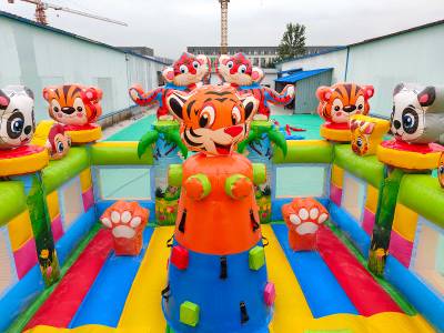 Коммерческий надувной батут «Тигриная страна 2», 8*5*5 м