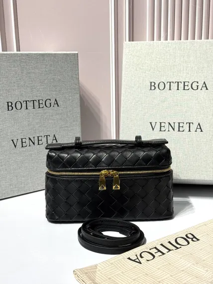 Косметичка Bottega Veneta Bang Bang черный