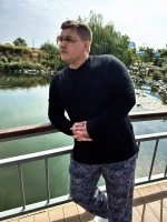Поло черное лонгслив