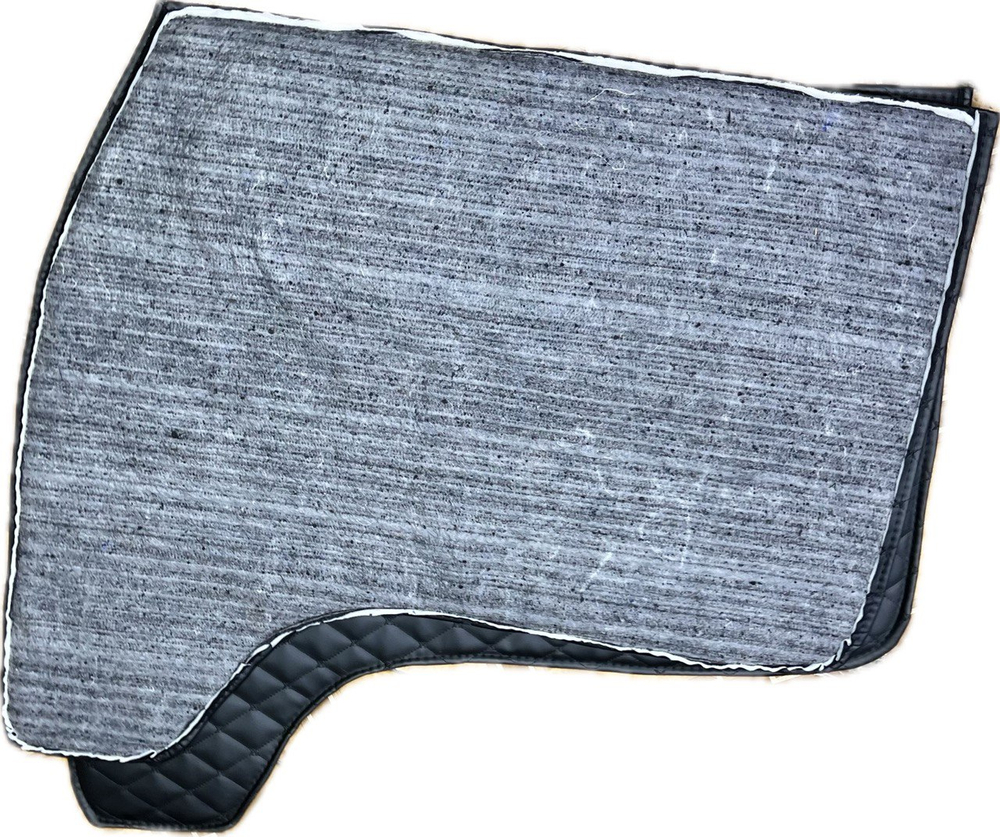 Дверные карты-обивка дверей УАЗ 452/Буханка (чёрная нить Бабочка)