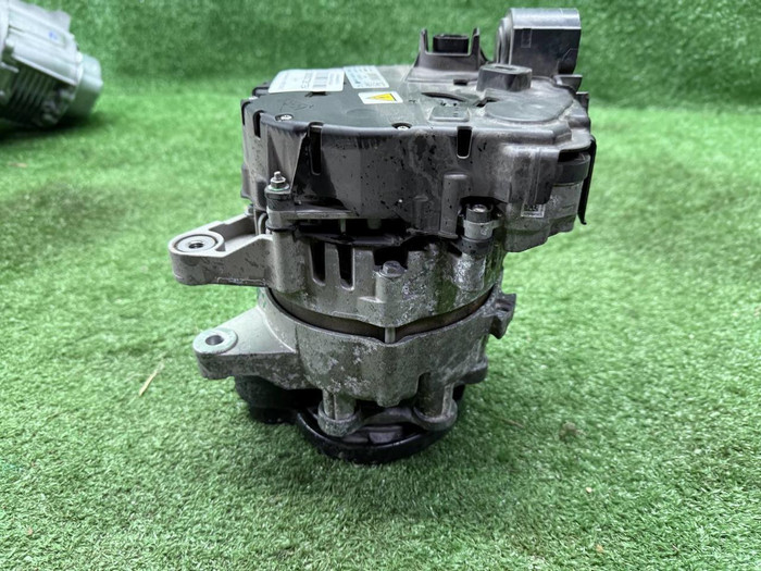 Генератор 48V Land-Rover Discovery Sport (19-нв)