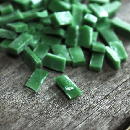 Смальта SF02, колотая 10х17 мм, 200 гр