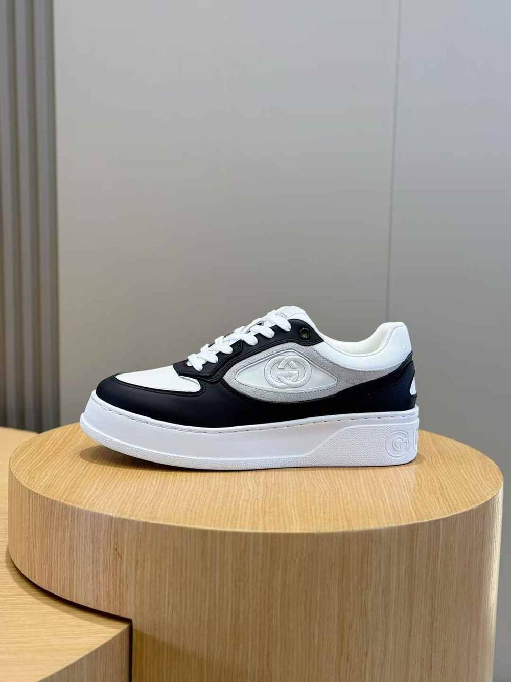 Кроссовки Gucci
