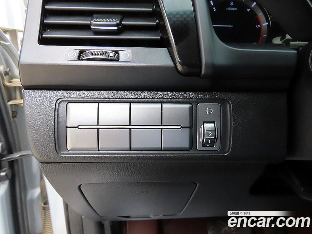 KG Mobility (Ssangyong) Rexton Sports KHAN Дизель 2.2 4WD (10.2019)