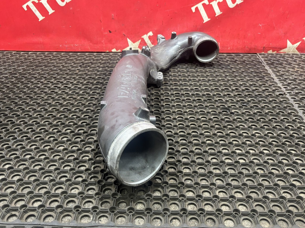 Патрубок интеркулера 2019 г.