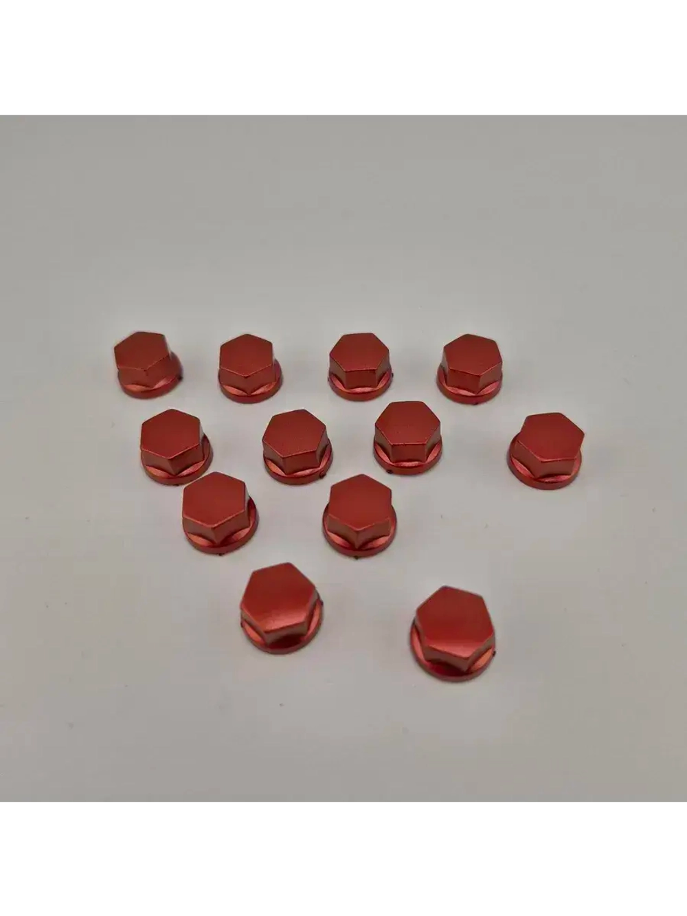 Декоративные колпачки на гайки и болты