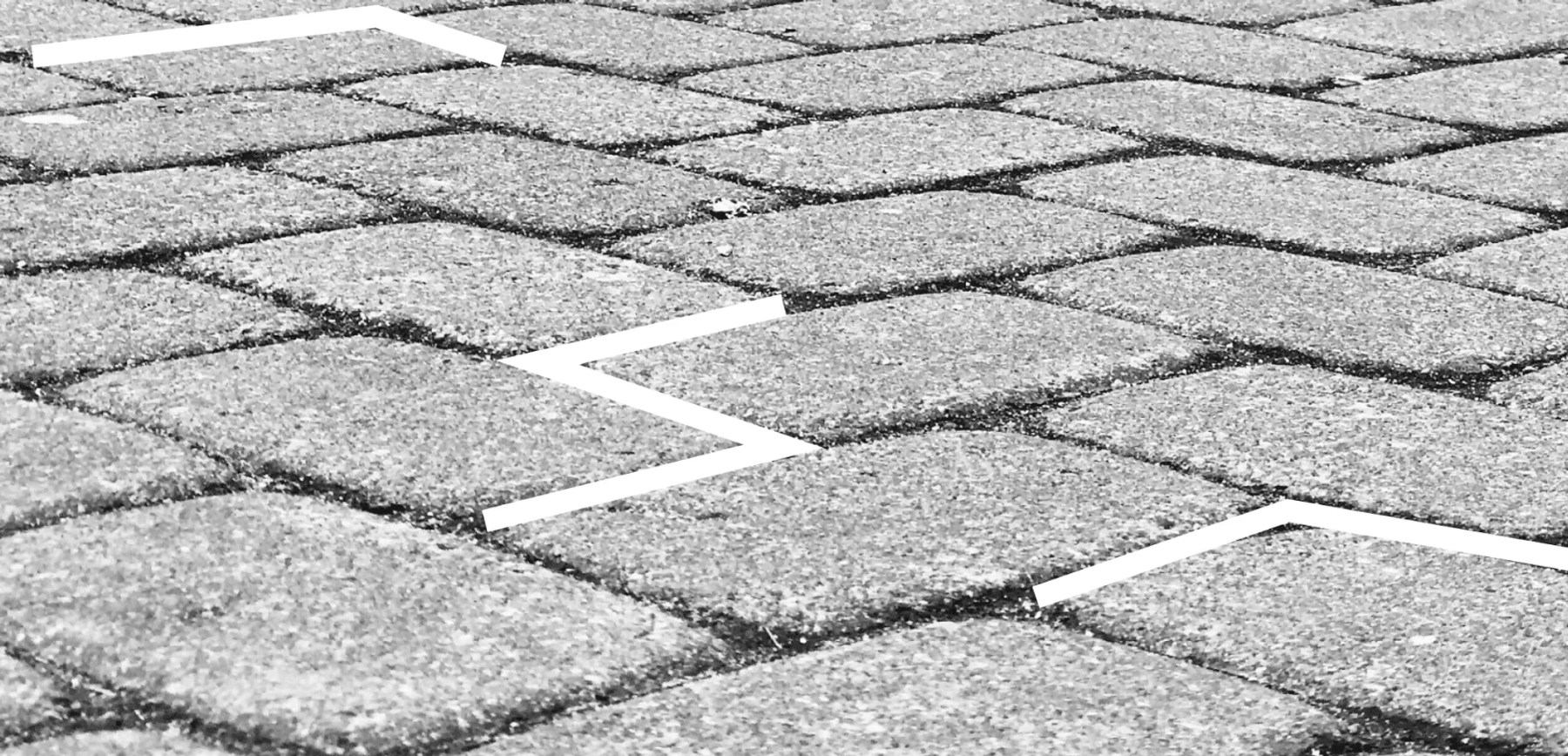 Бордюр и плитка: правильное сопряжение для защиты от расползания весной