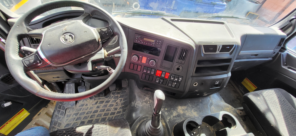 Shacman (Shaanxi) SX* 6x6 Самосвал SX32586W385C (Дизельный, 10,8 л, 441 л.с., МТ)