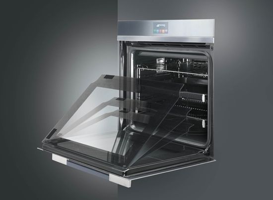 Электрический духовой шкаф Smeg SFP140