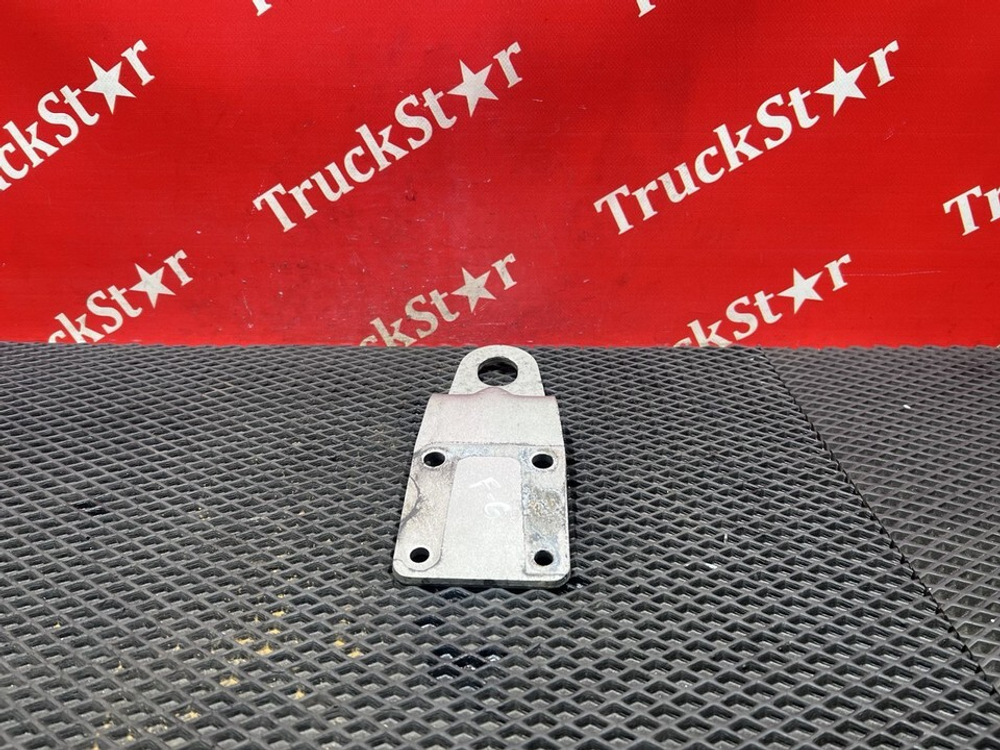 Кронштейн двигателя 2024г.