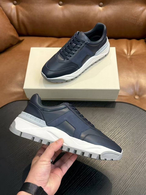 Кроссовки Santoni