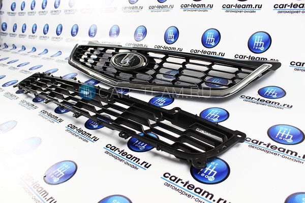 Комплект решеток радиатора на Лада Приора 2 в сборе, соты с хромированной улыбкой