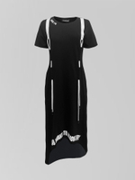 Платье Punk Queen 7543 длинное с прошитыми белыми шнурками спереди и надписью внизу