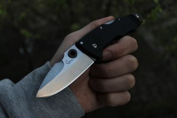 Складной нож Cold Steel 28E Grik c клинком из стали AUS-8, рукоять GRN