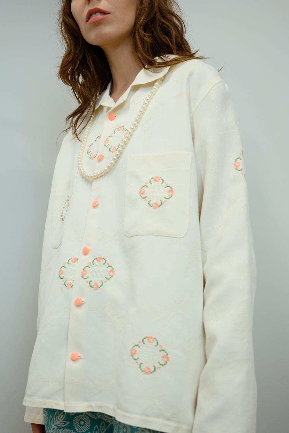 Рубашка Soeurs с Персиковыми Цветами белая