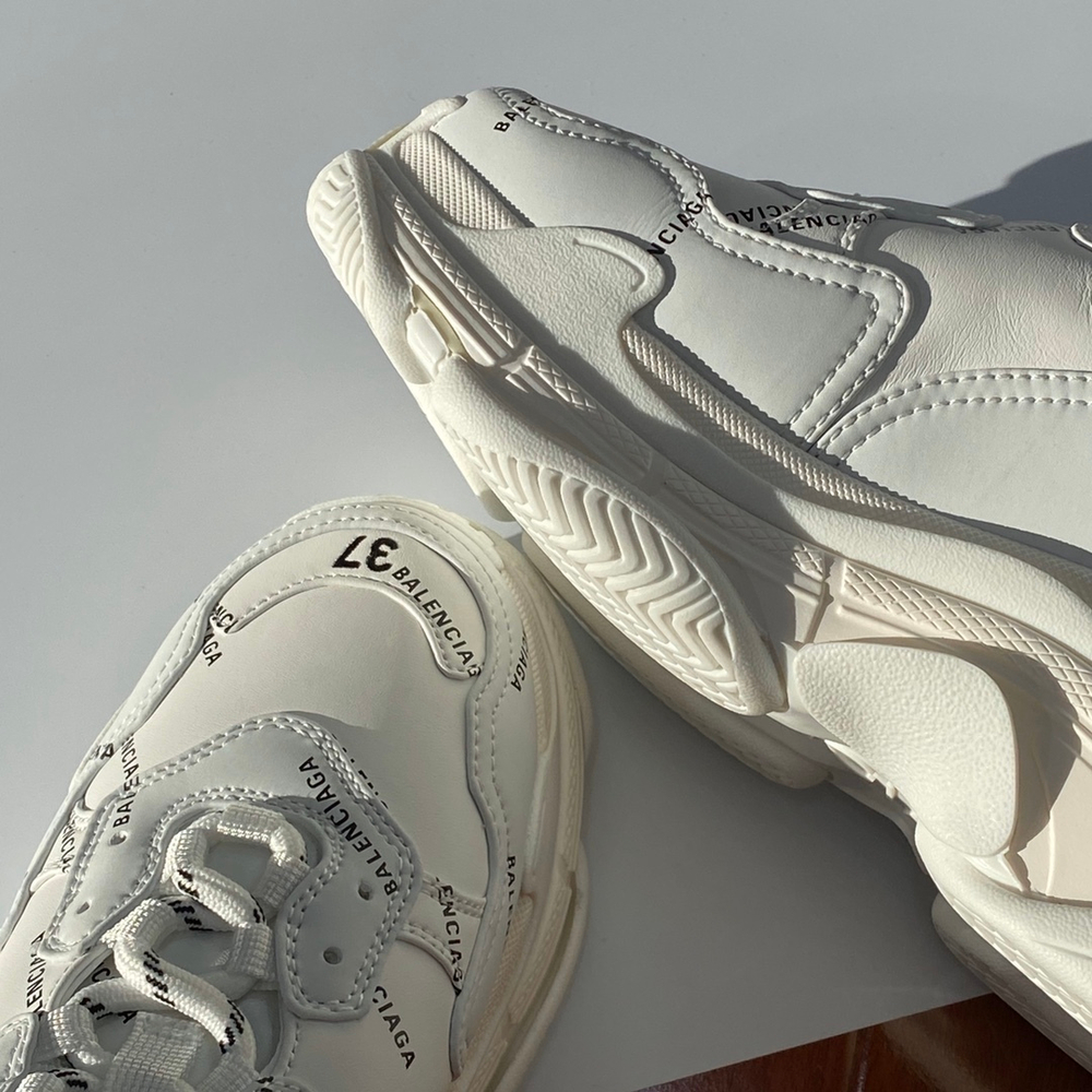 Balenciaga Triple S