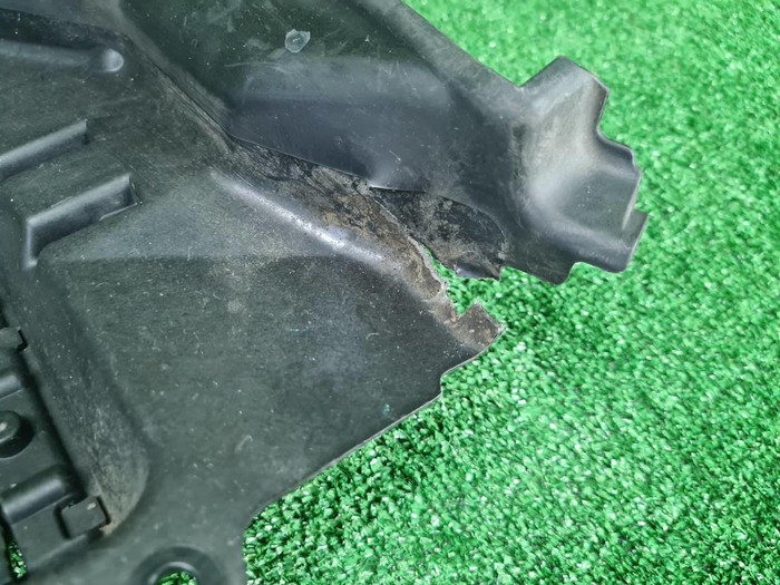 Воздуховод радиатора Volvo XC90 2 (2014-н.в.)