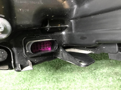 Фара правая Geely Coolray (2019-2024) LED
